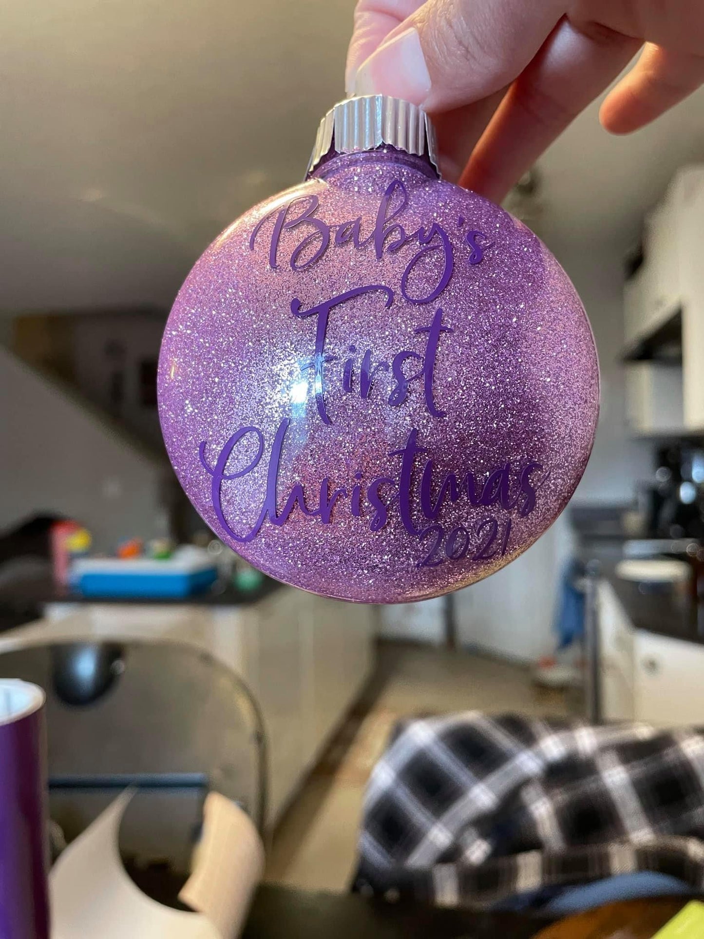 Custom glitter ornament ( sphere)